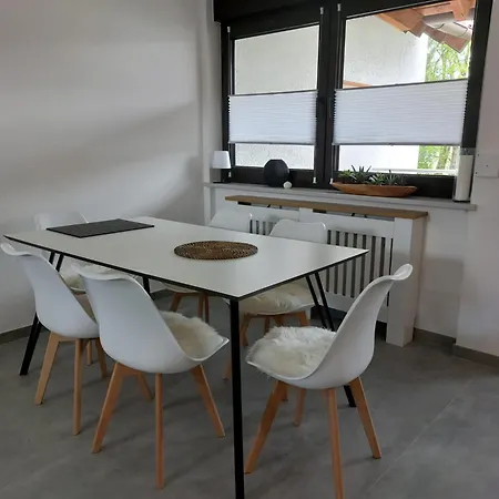Stilvolle Zwei Etagenwohnung, Parkplatz Gröbenzell Exterior foto