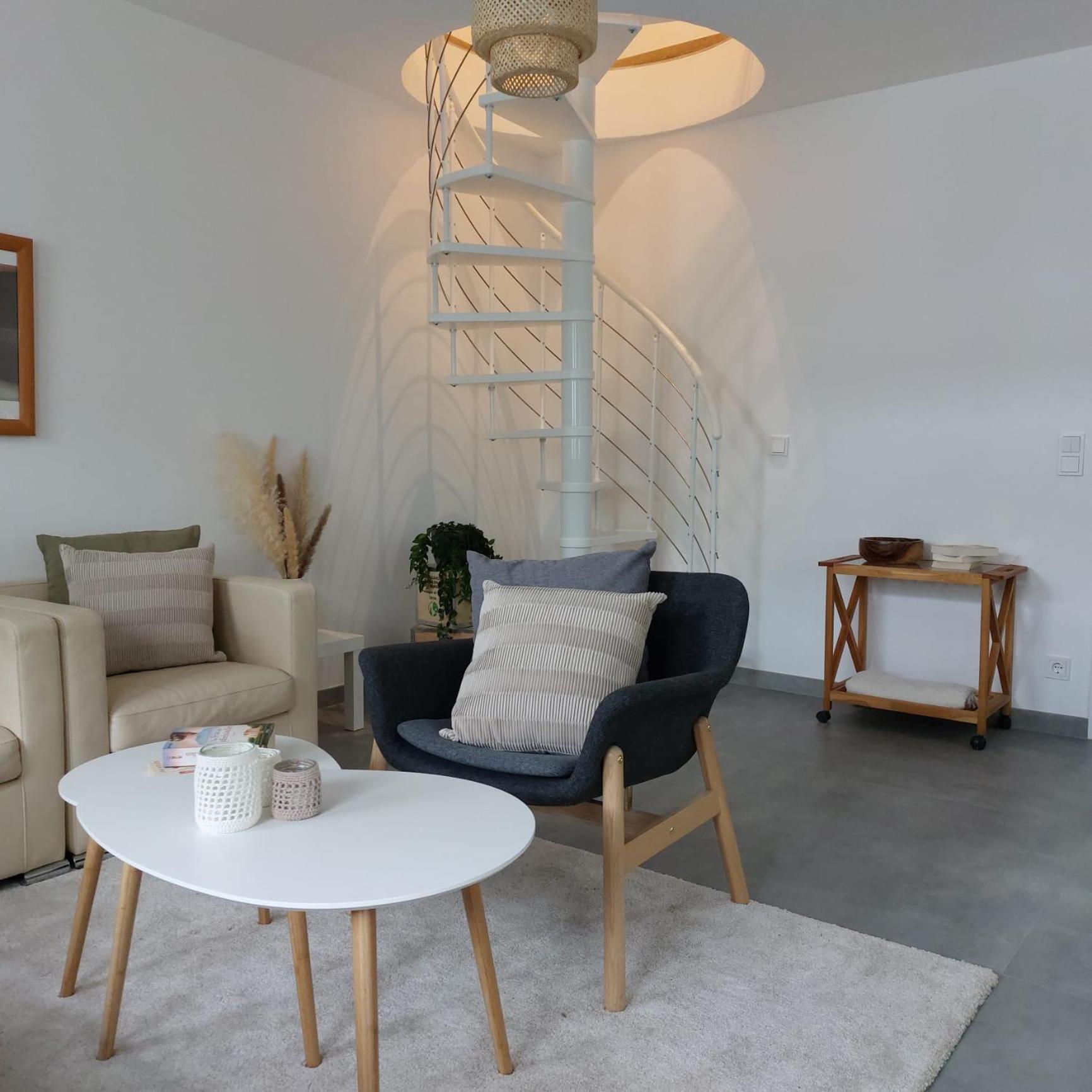 Apartment Stilvolle Zwei Etagenwohnung, Parkplatz