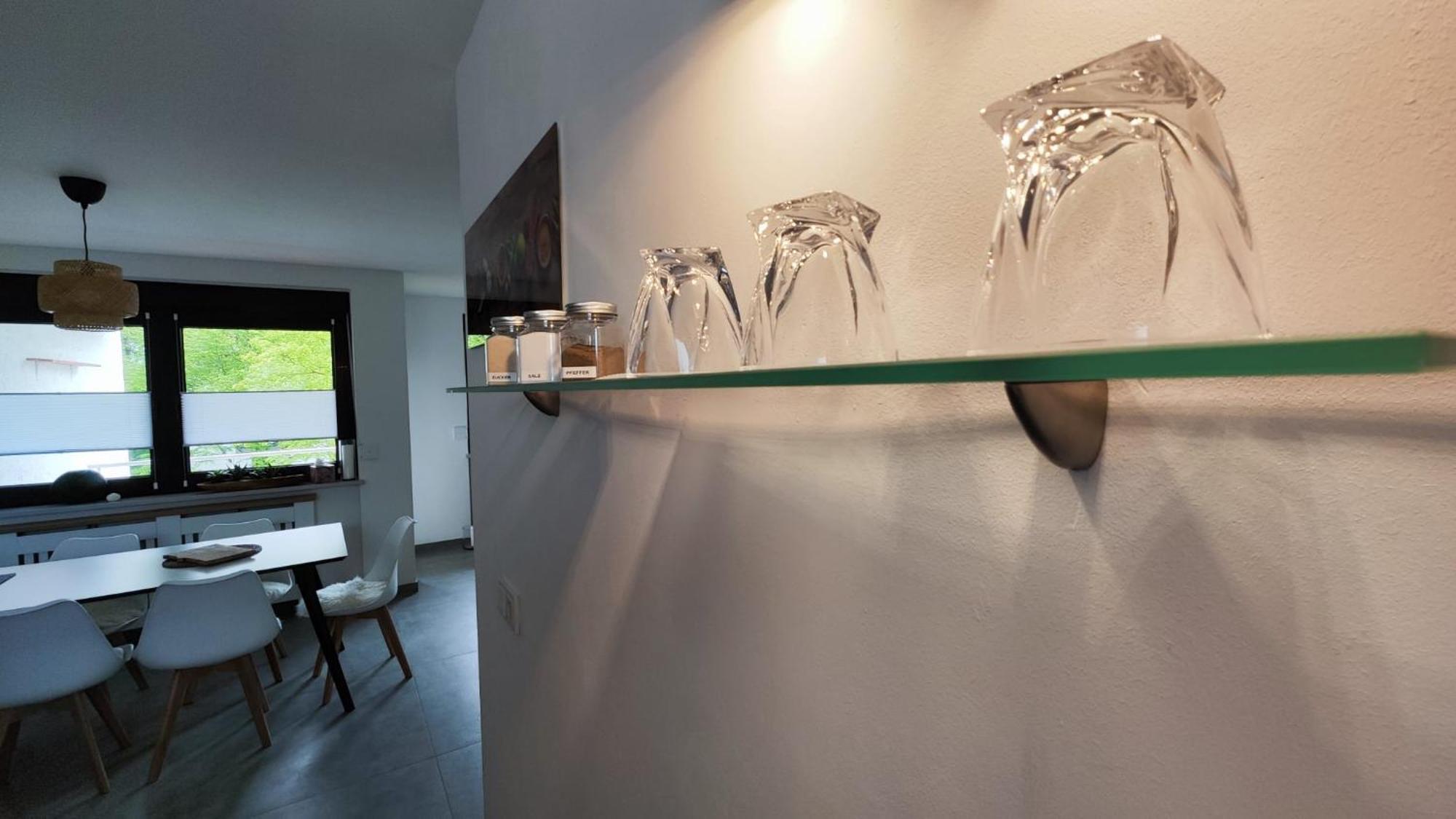 Stilvolle Zwei Etagenwohnung, Parkplatz Apartment Gröbenzell