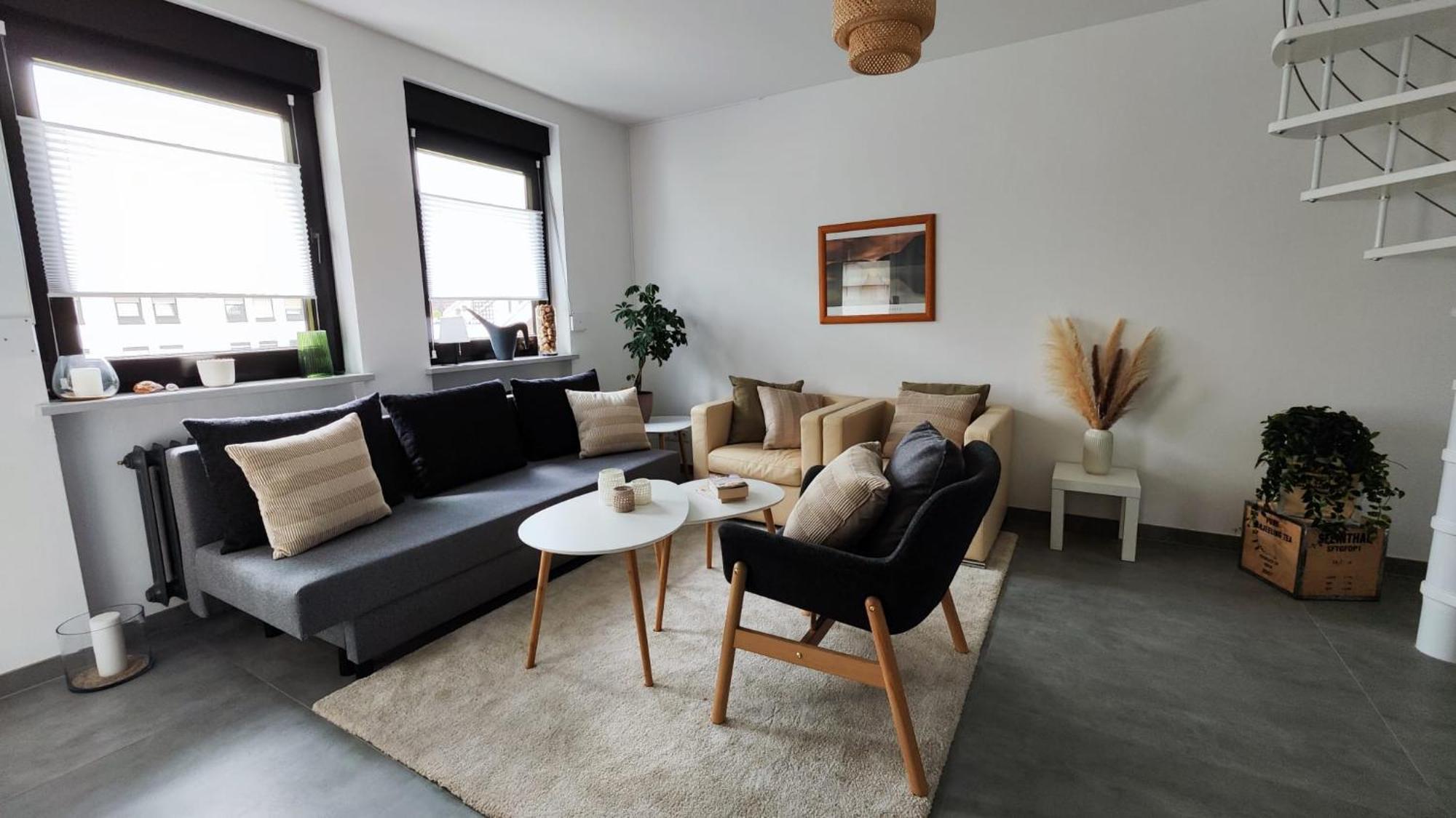Stilvolle Zwei Etagenwohnung, Parkplatz Gröbenzell